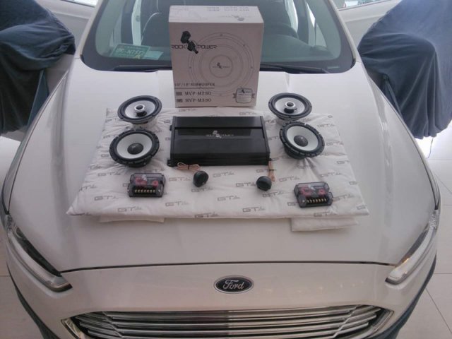 十堰福特蒙迪欧改装洛克力量汽车音响 — 十堰天宇汽车音响改装